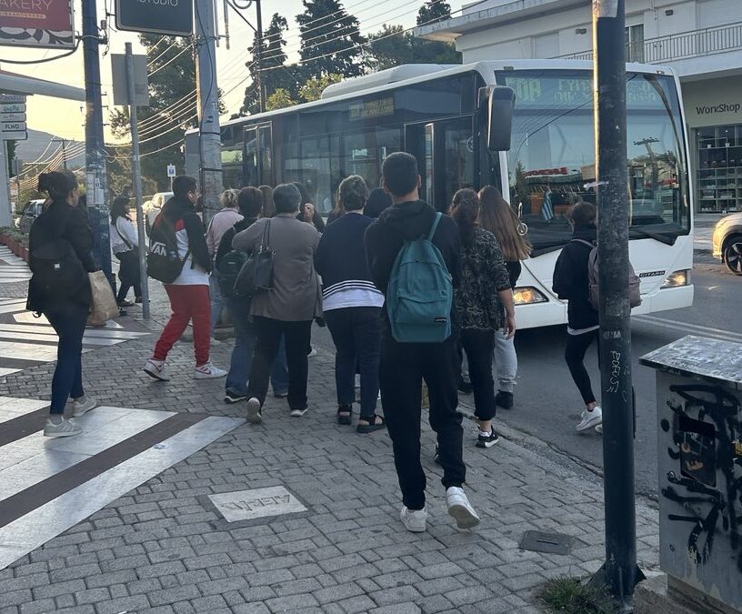 Χωρίς προβλήματα η επιβίβαση από την μπροστινή πόρτα στα αστικά  – Αυτοψία σε πρωινά δρομολόγια